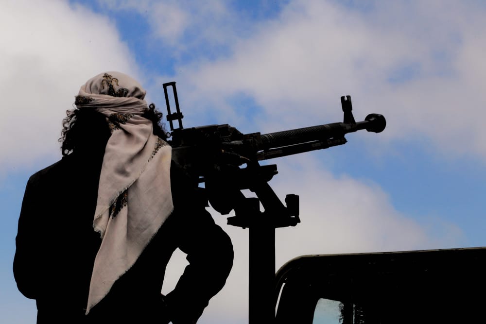 Yemeni,Soldier,Shoots,Houthi,Militias,,South,Of,Yemen,In,The